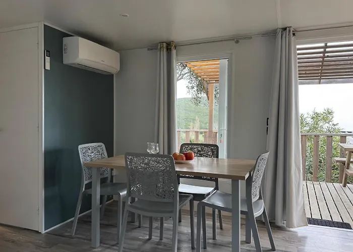 Vista Mare , Cap Corse אתר קמפינג