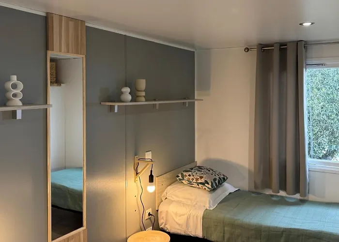 אתר קמפינג Vista Mare , Cap Corse *